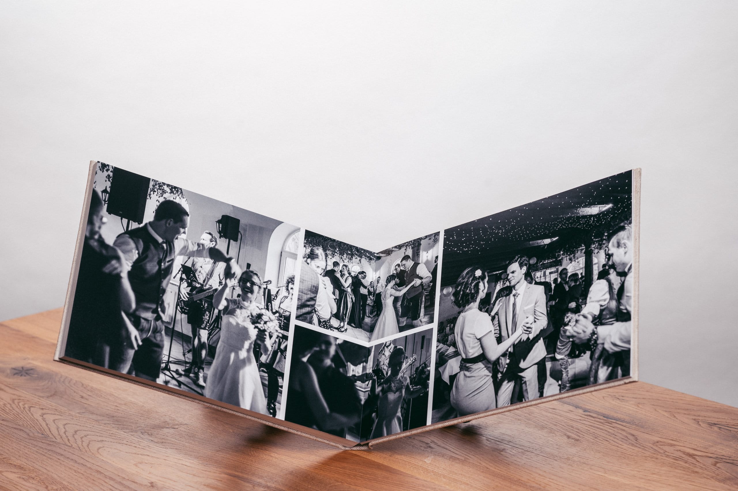 Fotobuch von Hochzeit mit Bildern in Schwarzweiß
