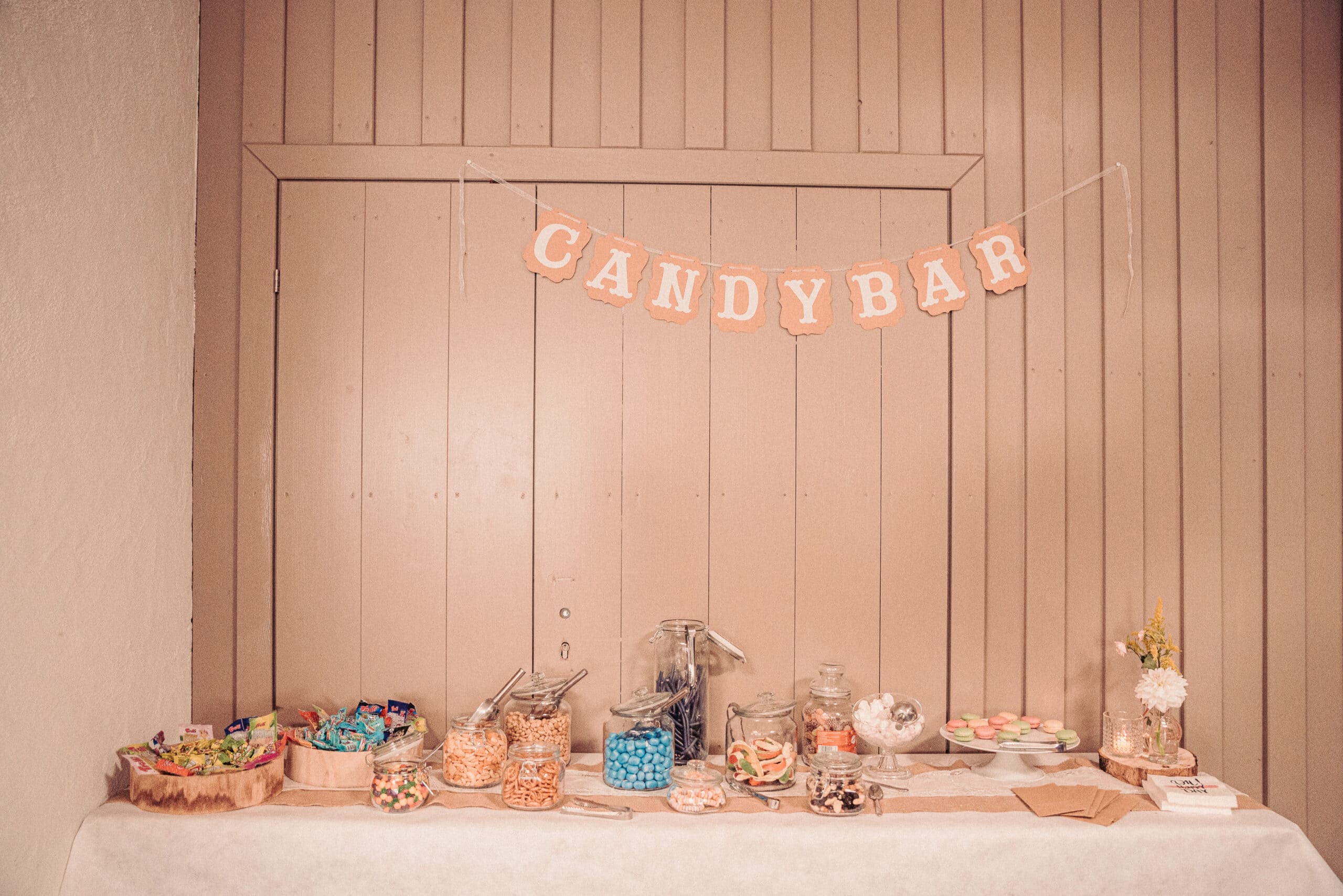 Die Candybar auf der Hochzeitsfeier.
